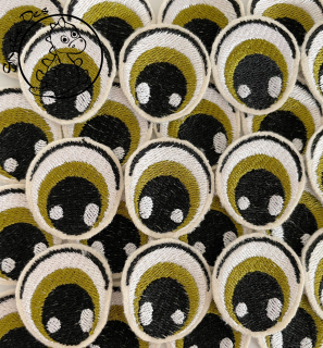 Oči na Trnuchu 3 cm khaki